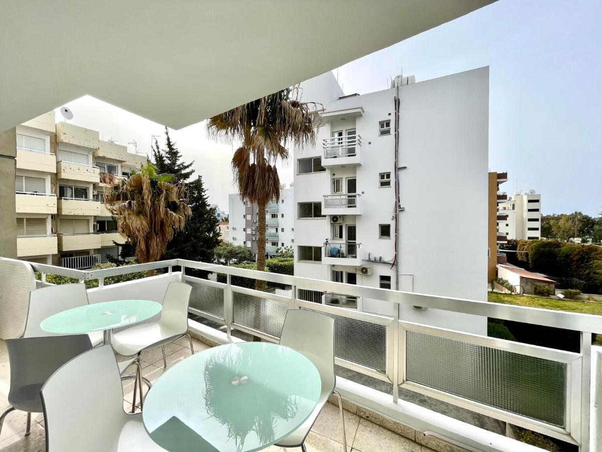 100 M To The Beach Sea La Vie 3 Bedroom Apartment Limassol Luaran gambar